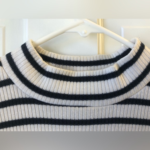 Madewell Ribbed Tee - Picture 4 of 8